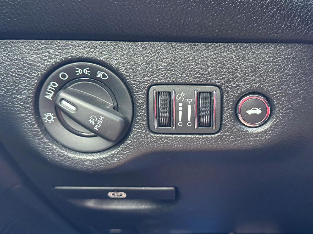 2020 Dodge Challenger Image 46