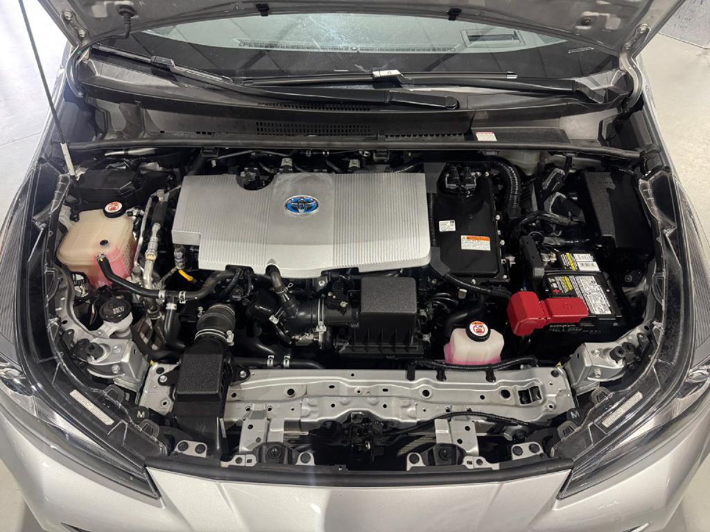 2020 Toyota Prius Image 3