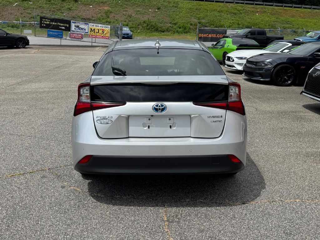 2020 Toyota Prius Image 13