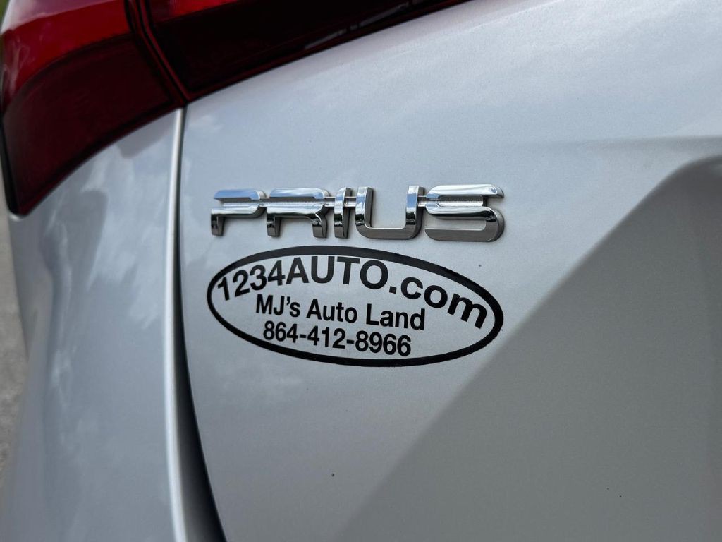 2020 Toyota Prius Image 20