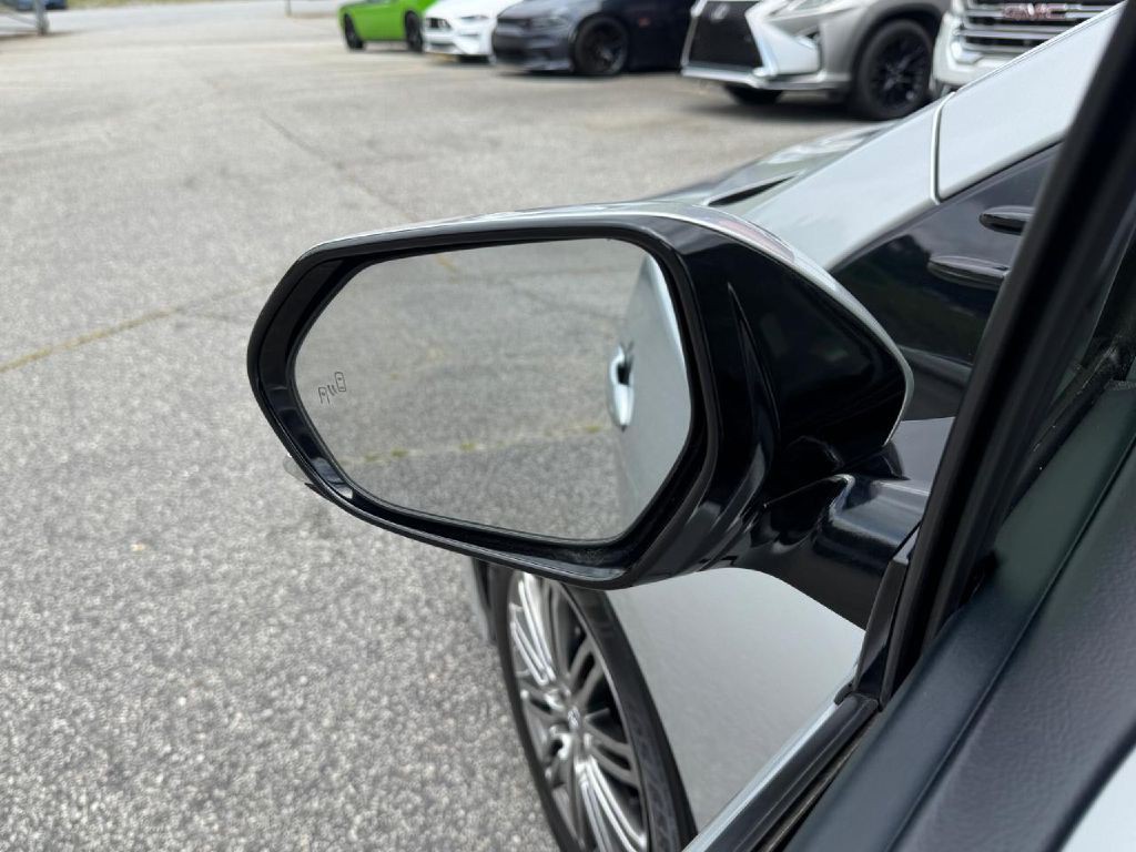 2020 Toyota Prius Image 26