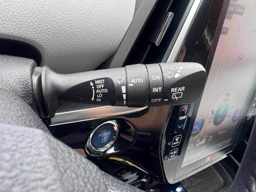 2020 Toyota Prius Image 39