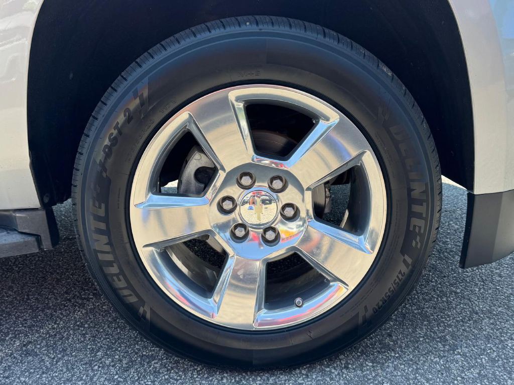 2019 Chevrolet Tahoe Image 6
