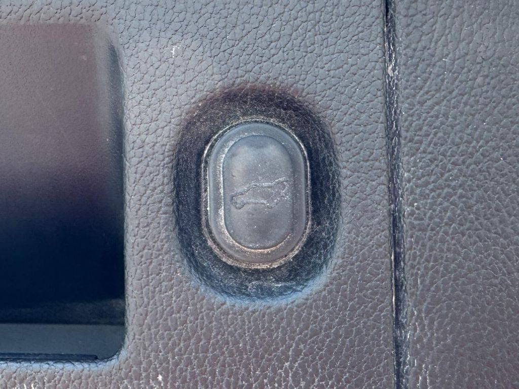 2019 Chevrolet Tahoe Image 24