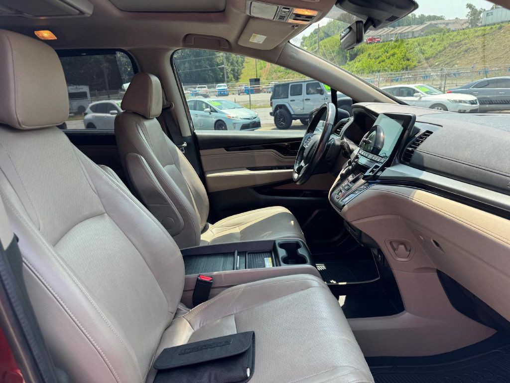 2018 Honda Odyssey Image 9