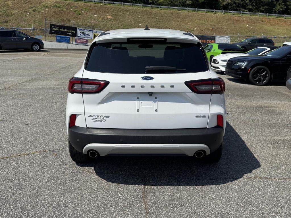 2024 Ford Escape Image 11