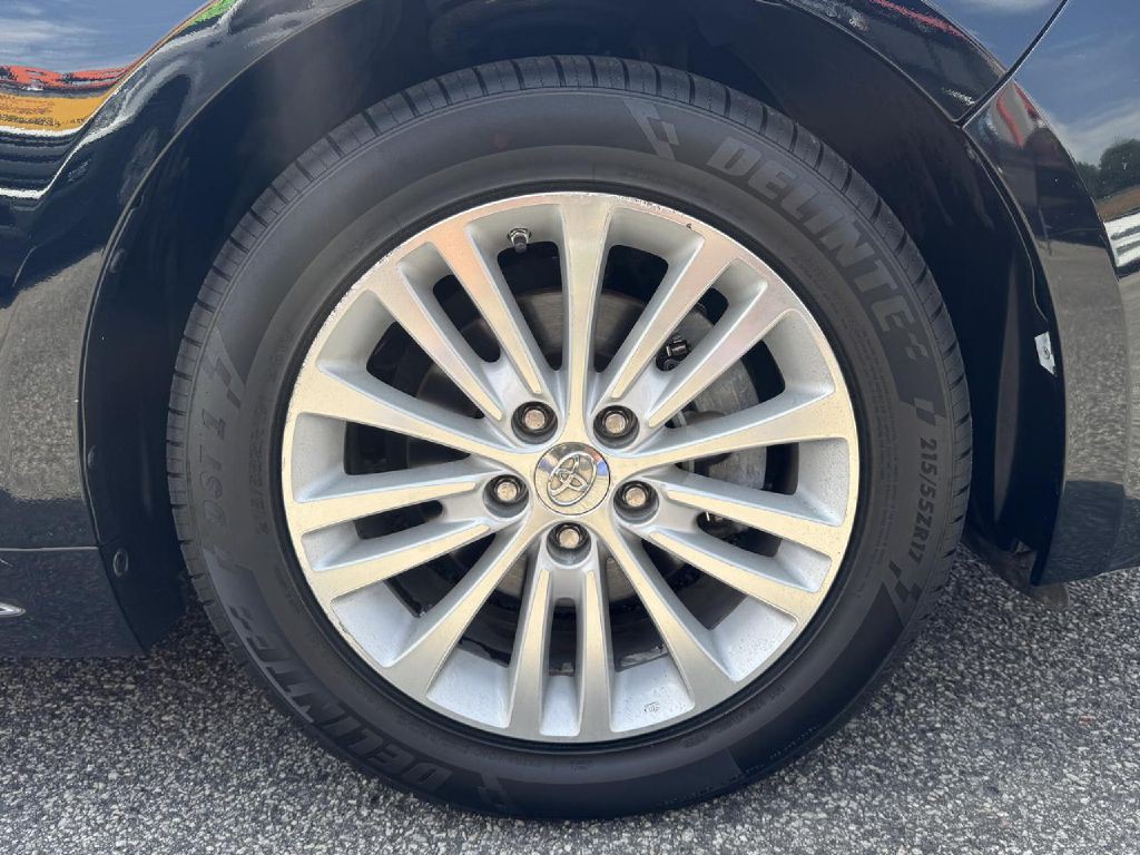 2013 Toyota Avalon Image 6
