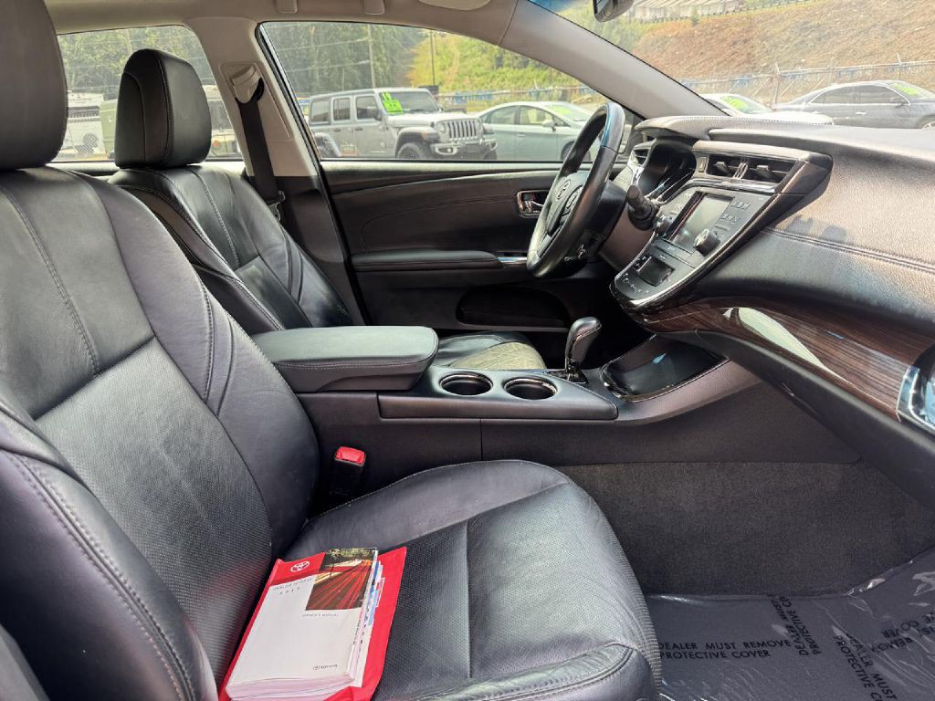 2013 Toyota Avalon Image 12