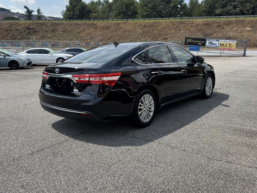 2013 Toyota Avalon Image 16