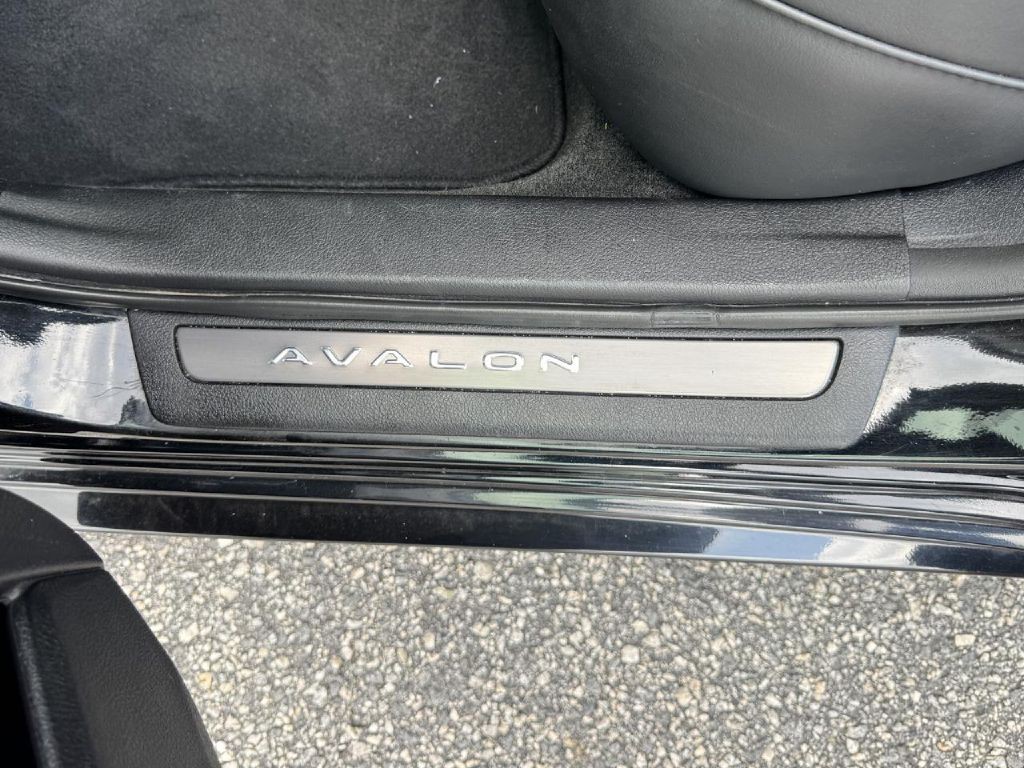 2013 Toyota Avalon Image 26