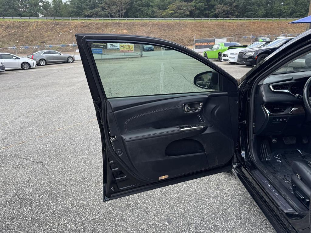 2013 Toyota Avalon Image 31