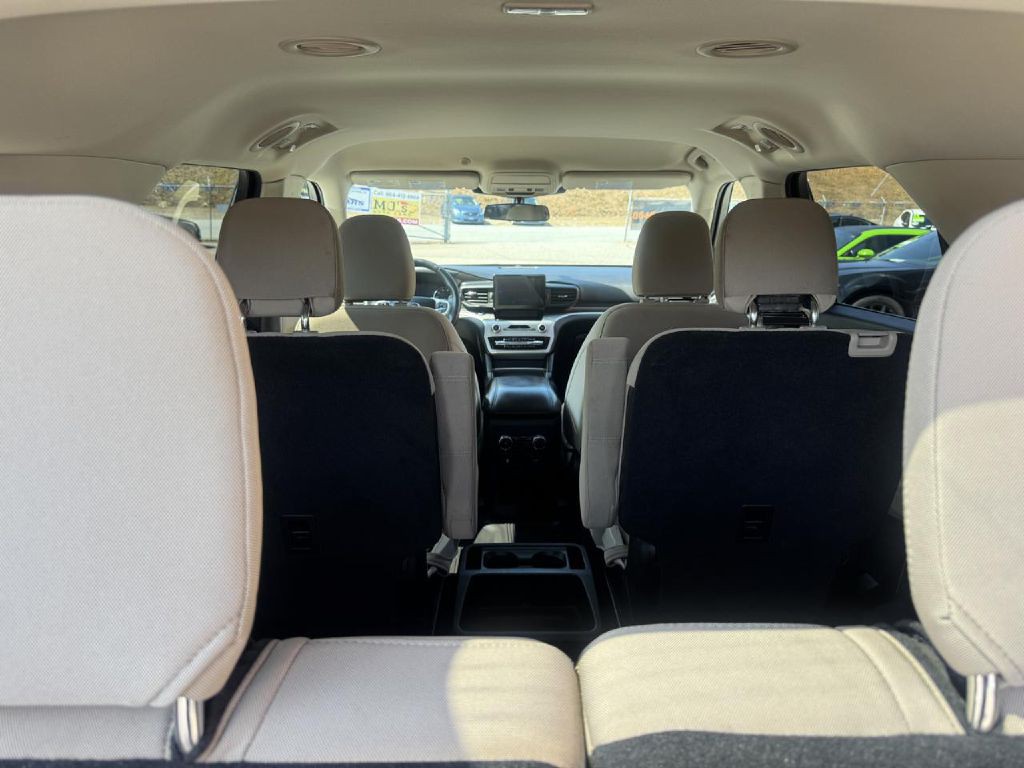 2021 Ford Explorer Image 21