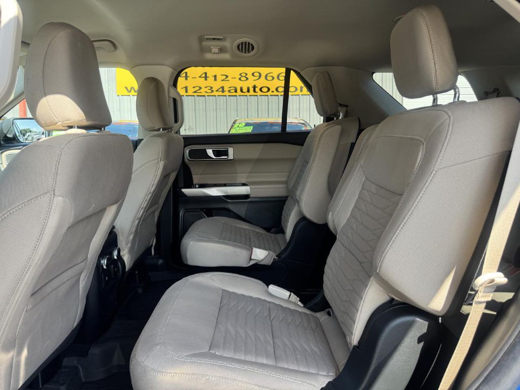 2021 Ford Explorer Image 34