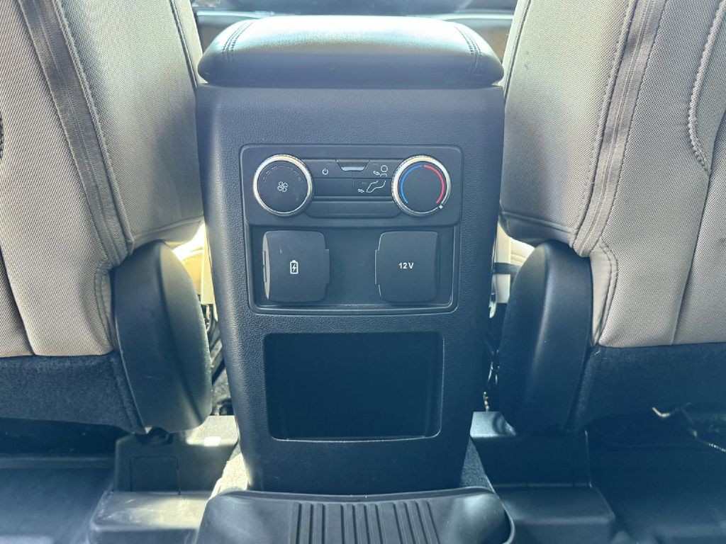 2021 Ford Explorer Image 36