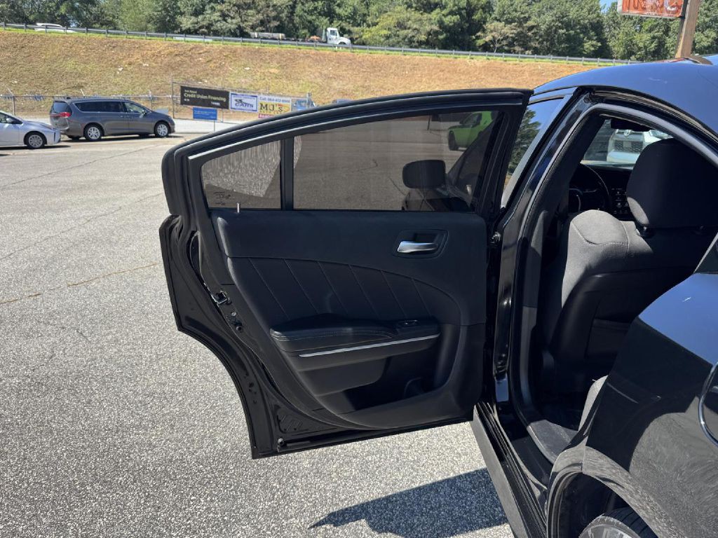 2019 Dodge Charger Image 25