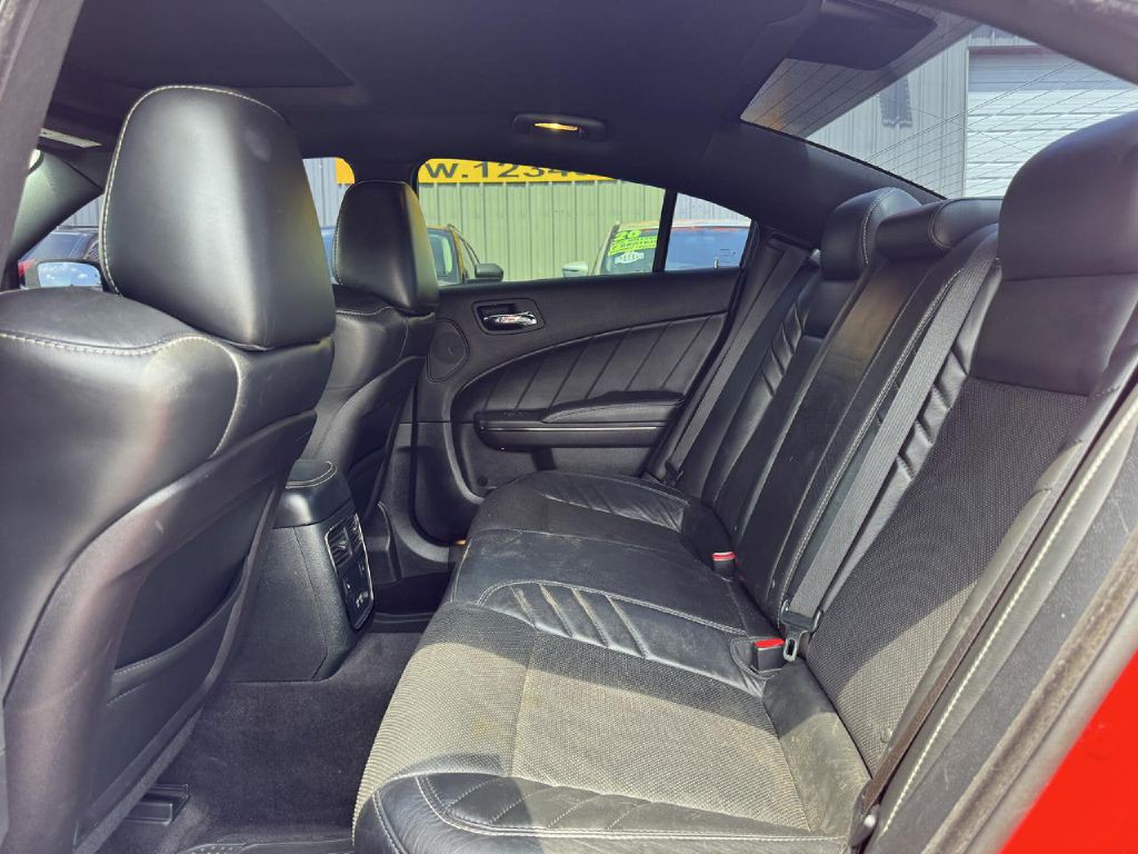 2016 Dodge Charger Image 29