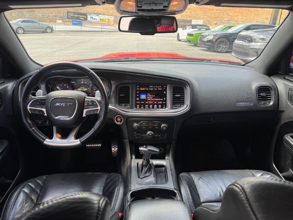 2016 Dodge Charger Image 31