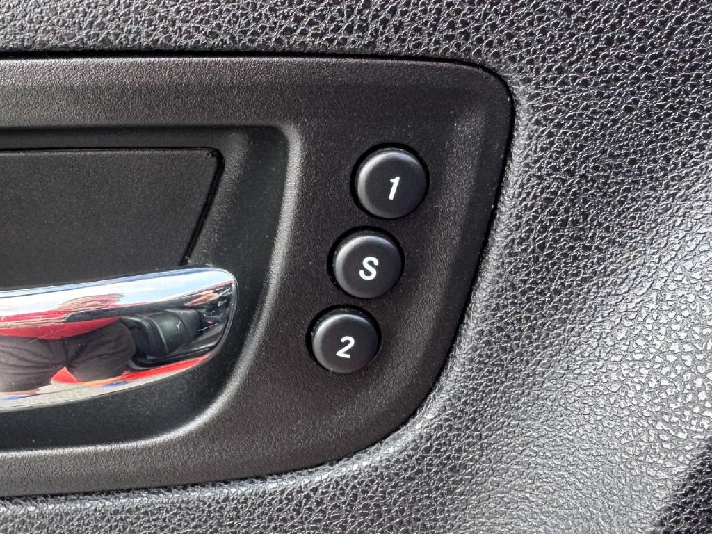 2016 Dodge Charger Image 36