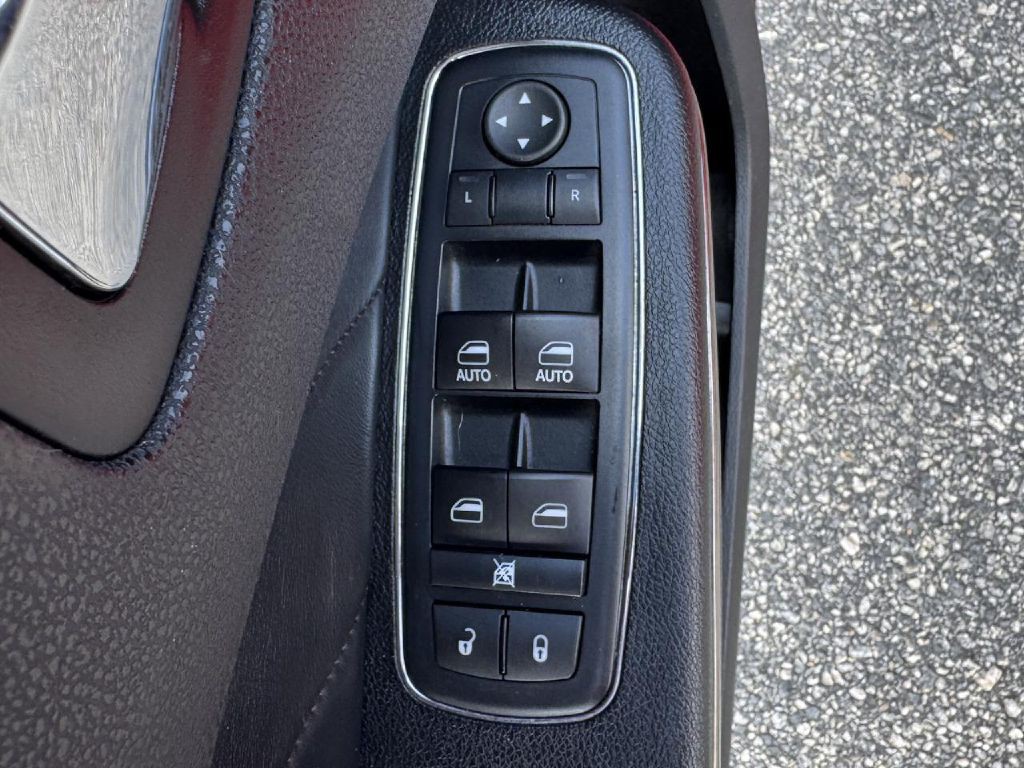 2016 Dodge Charger Image 37