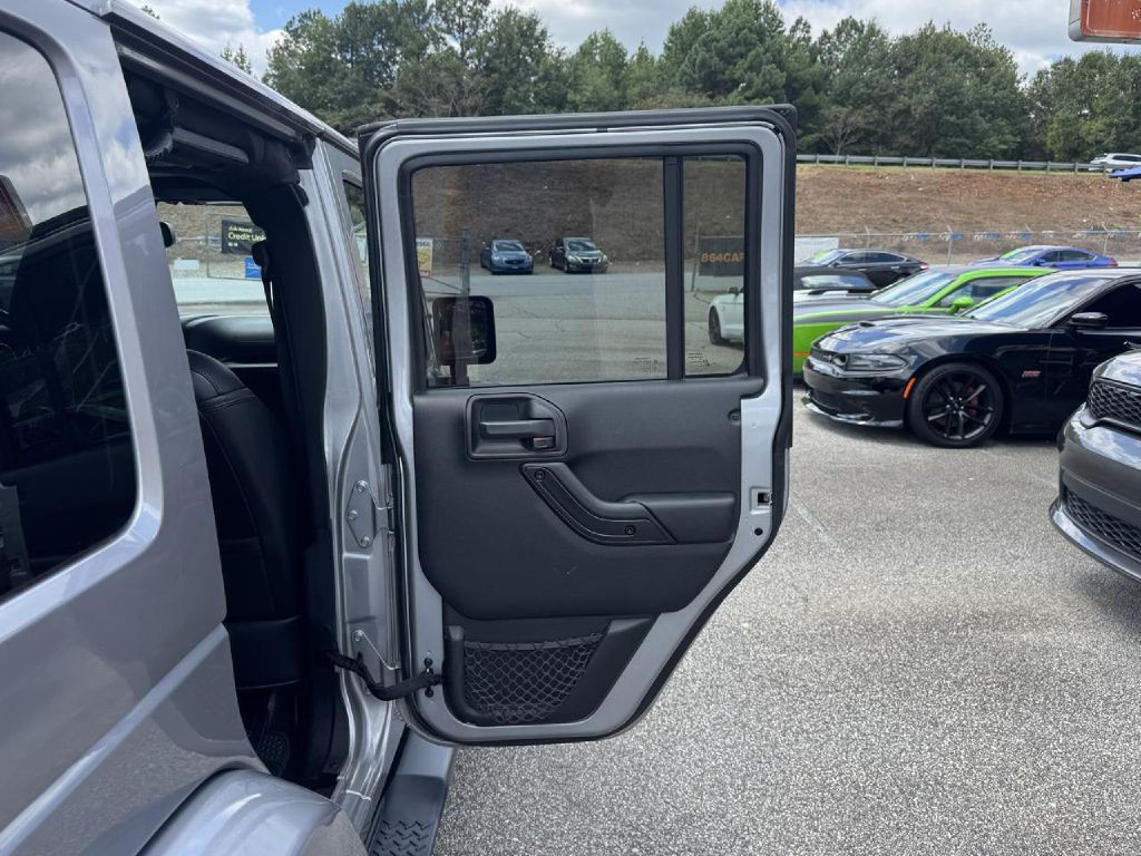 2017 Jeep Wrangler Unlimited Image 14
