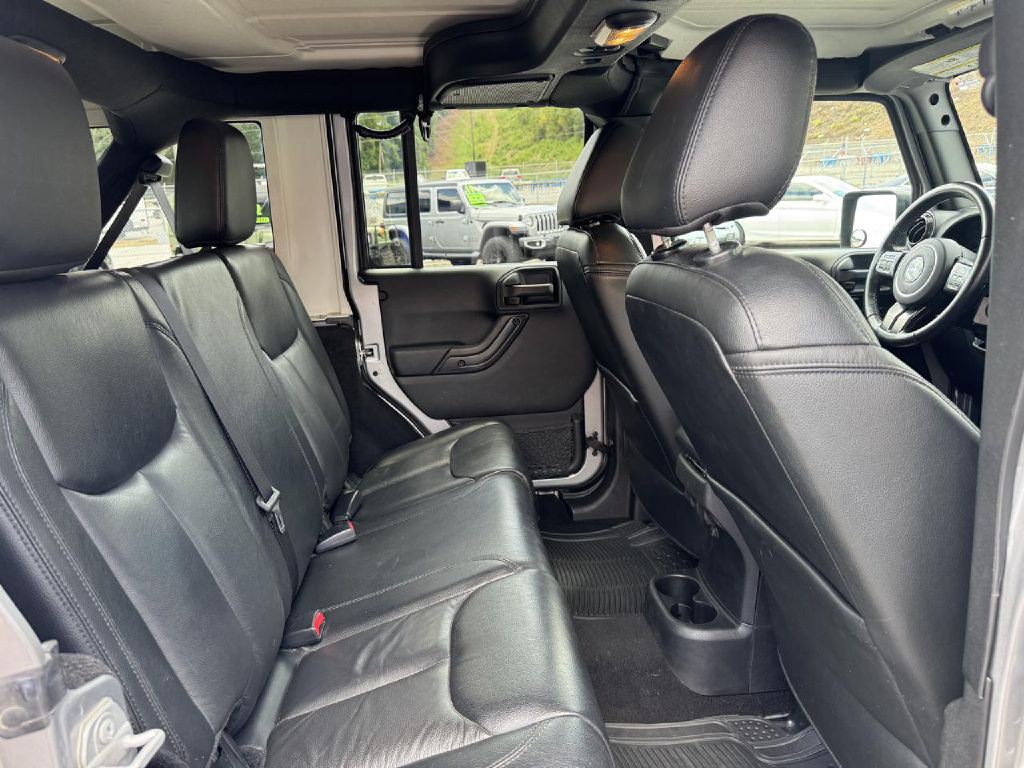 2017 Jeep Wrangler Unlimited Image 18