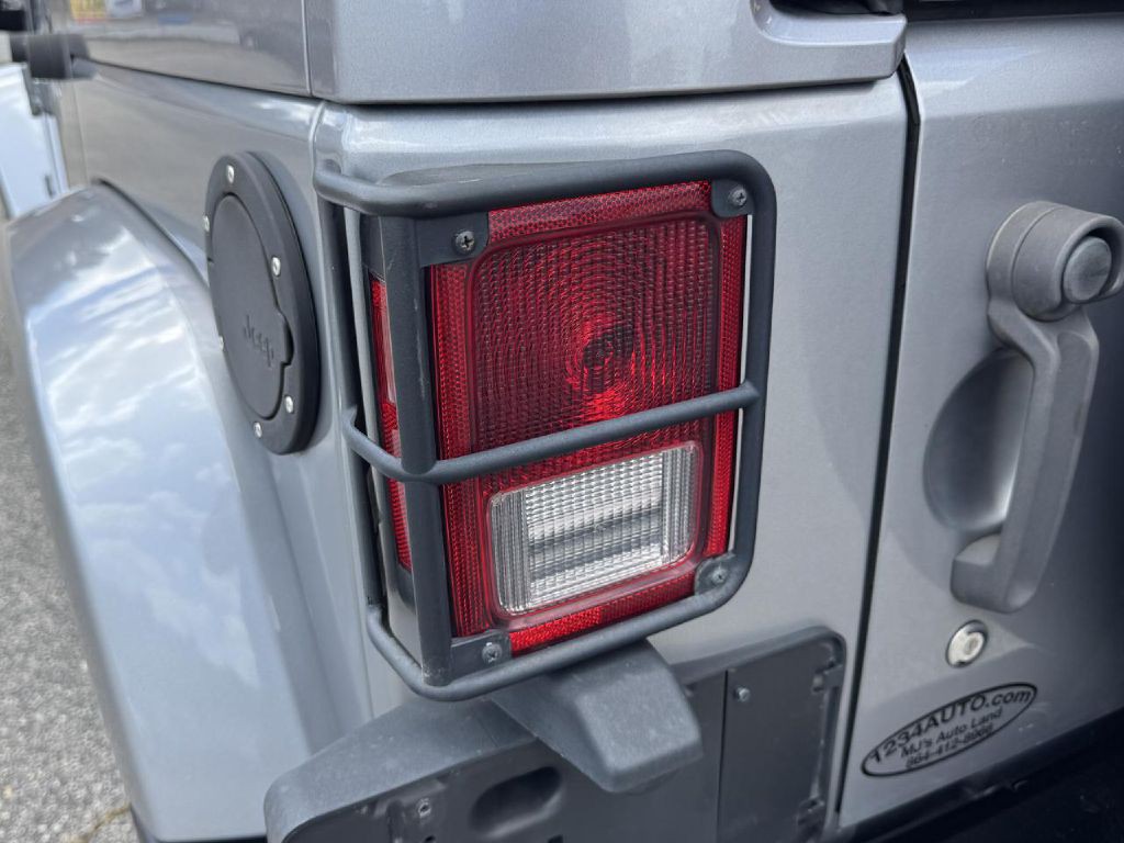 2017 Jeep Wrangler Unlimited Image 30