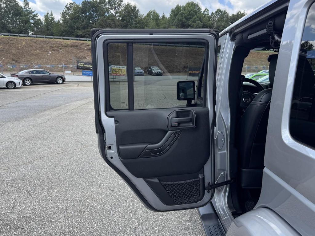 2017 Jeep Wrangler Unlimited Image 36