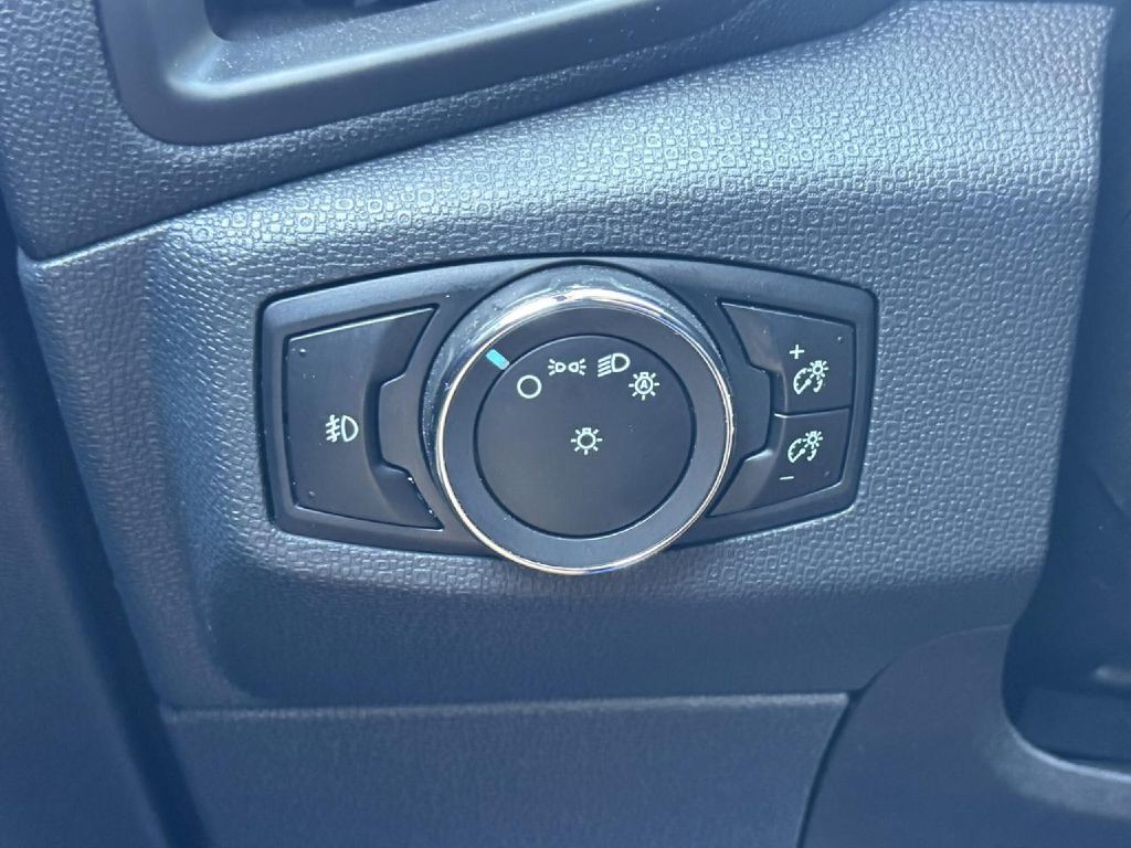 2019 Ford Econoline Image 41