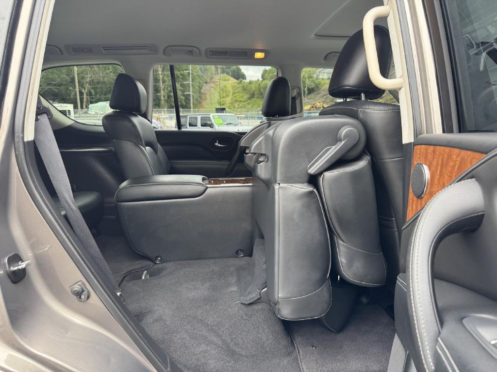 2018 INFINITI QX80 Image 15