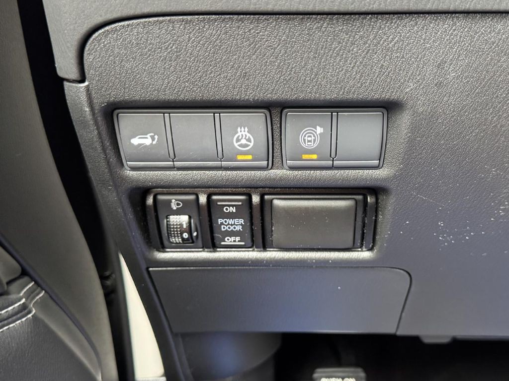2018 INFINITI QX80 Image 52