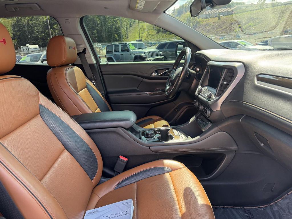 2020 GMC Acadia Image 10
