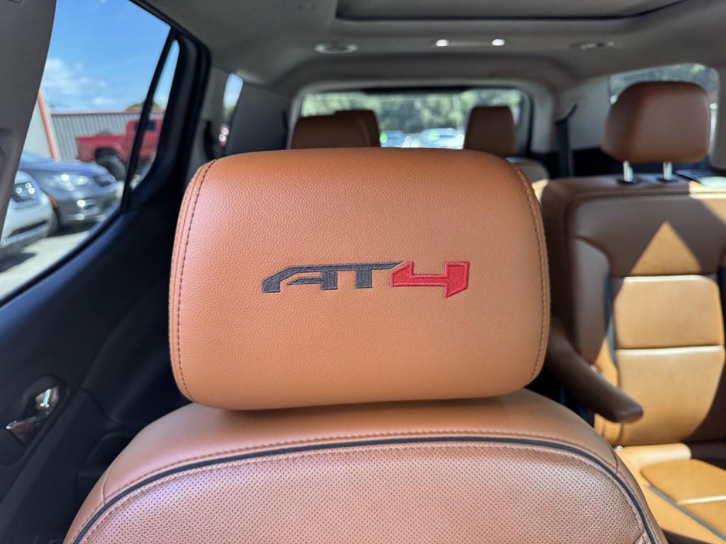 2020 GMC Acadia Image 11