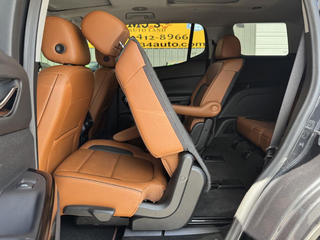 2020 GMC Acadia Image 32