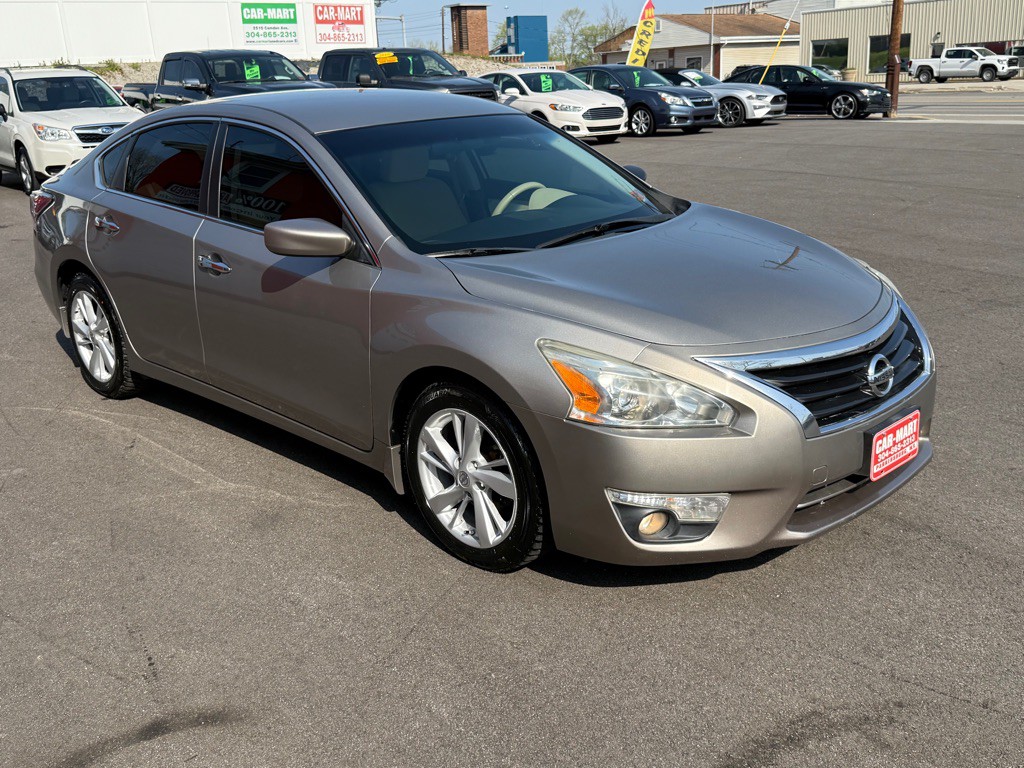 2015 Nissan Altima Image 8
