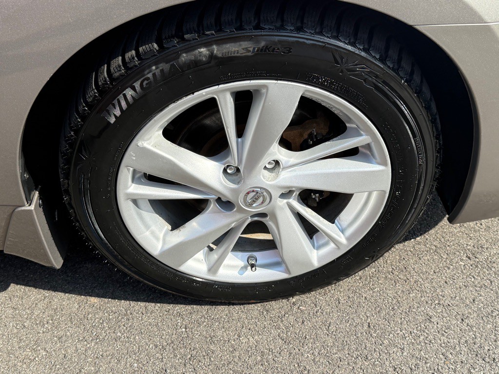 2015 Nissan Altima Image 15