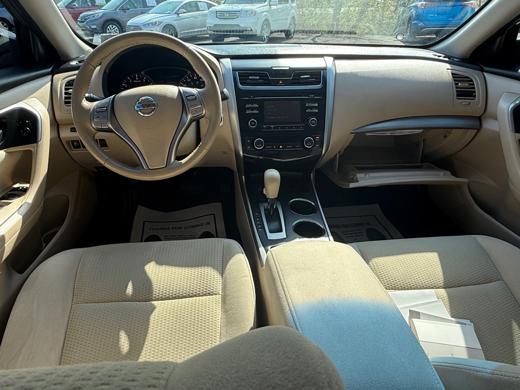 2015 Nissan Altima Image 22