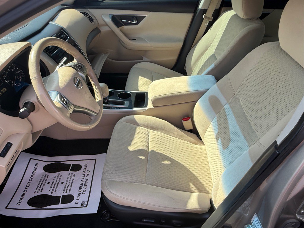 2015 Nissan Altima Image 24