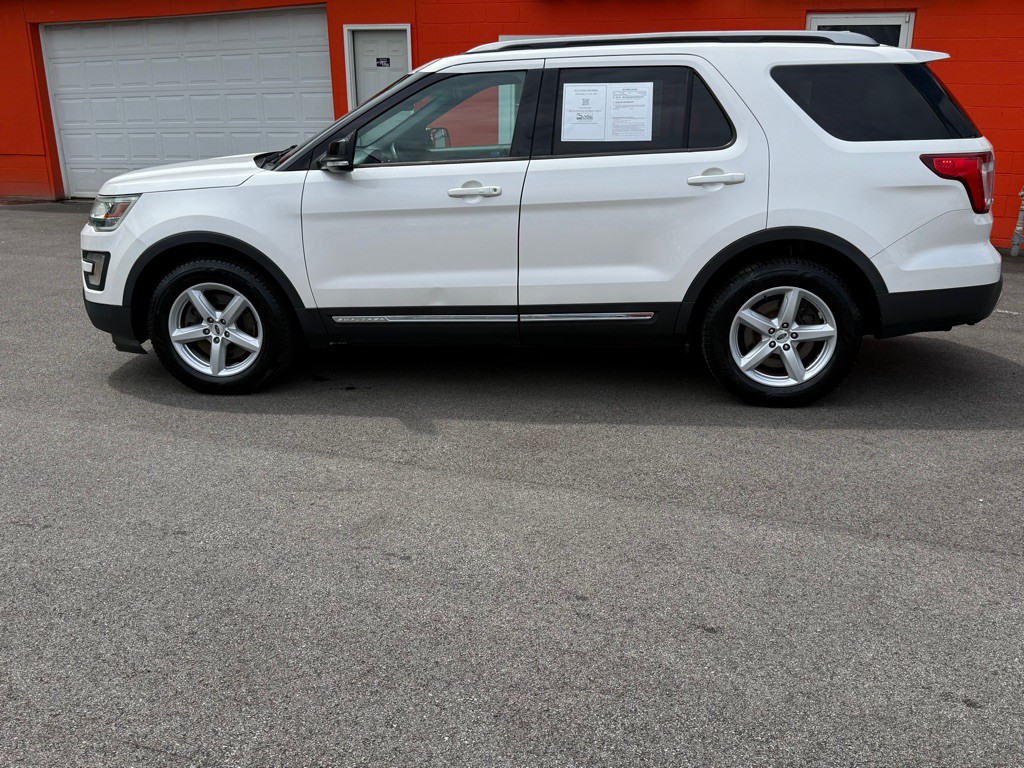 2016 Ford Explorer Image 3