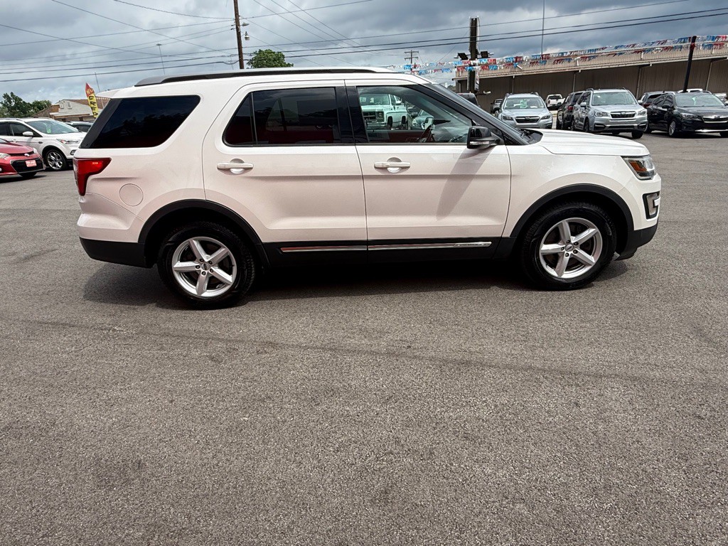 2016 Ford Explorer Image 7