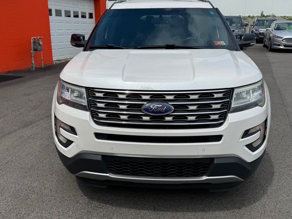 2016 Ford Explorer Image 9