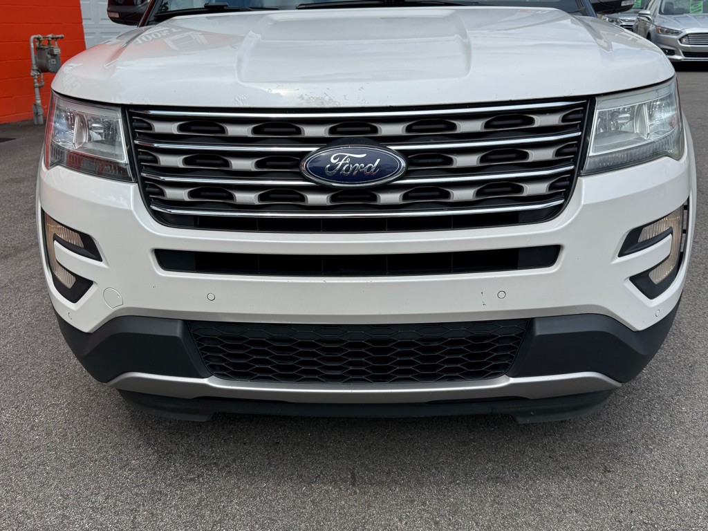 2016 Ford Explorer Image 16