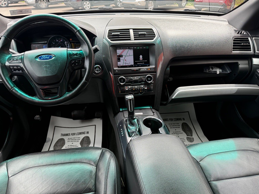 2016 Ford Explorer Image 25
