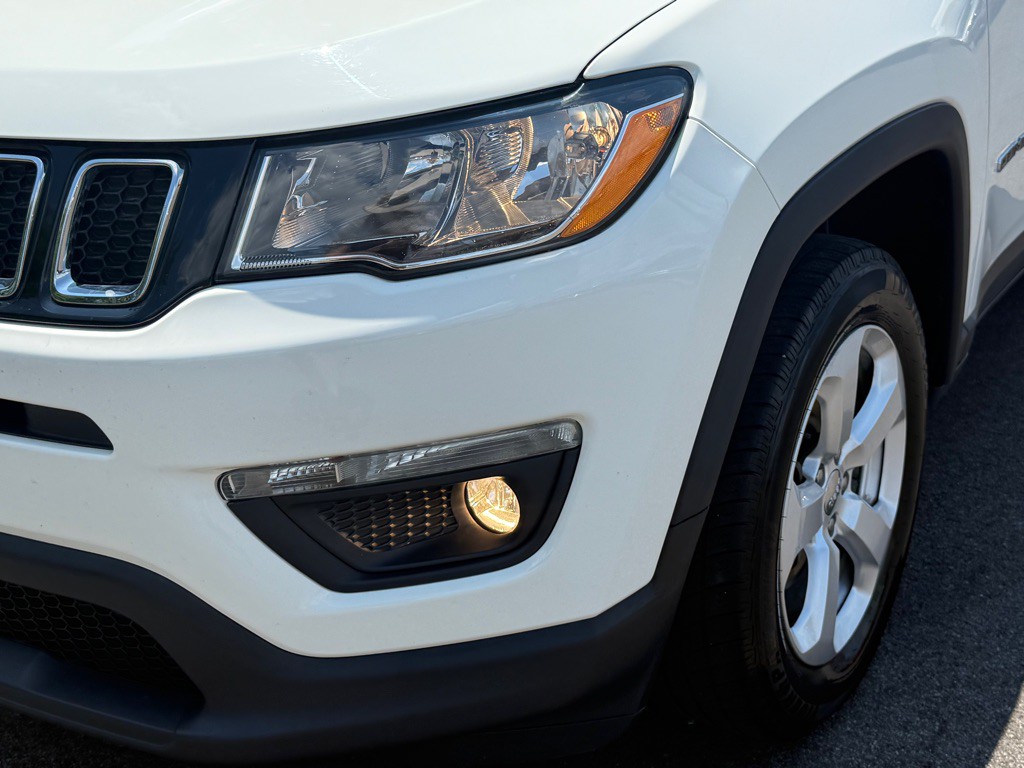 2018 Jeep Compass Image 14