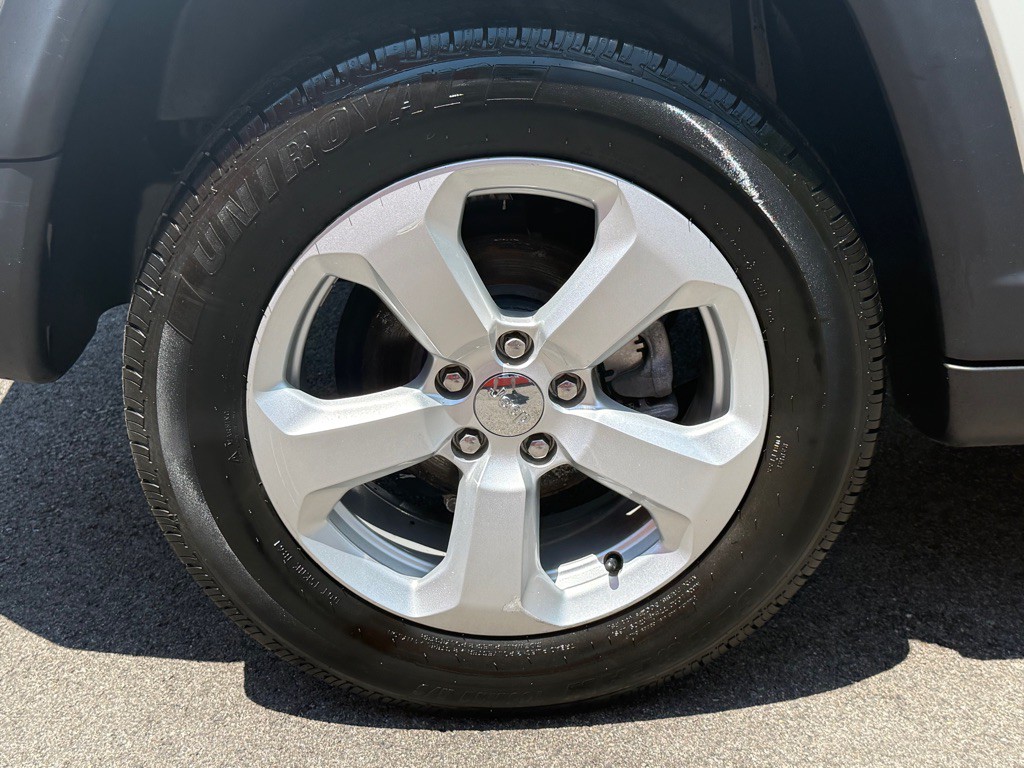 2018 Jeep Compass Image 17