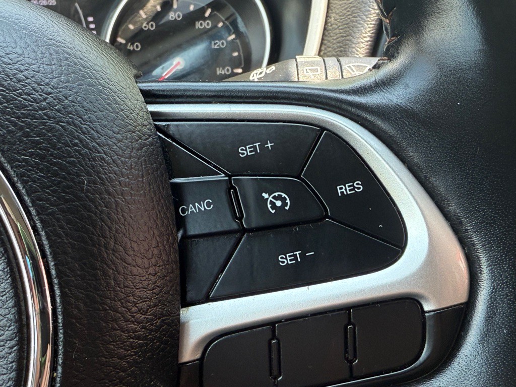 2018 Jeep Compass Image 33