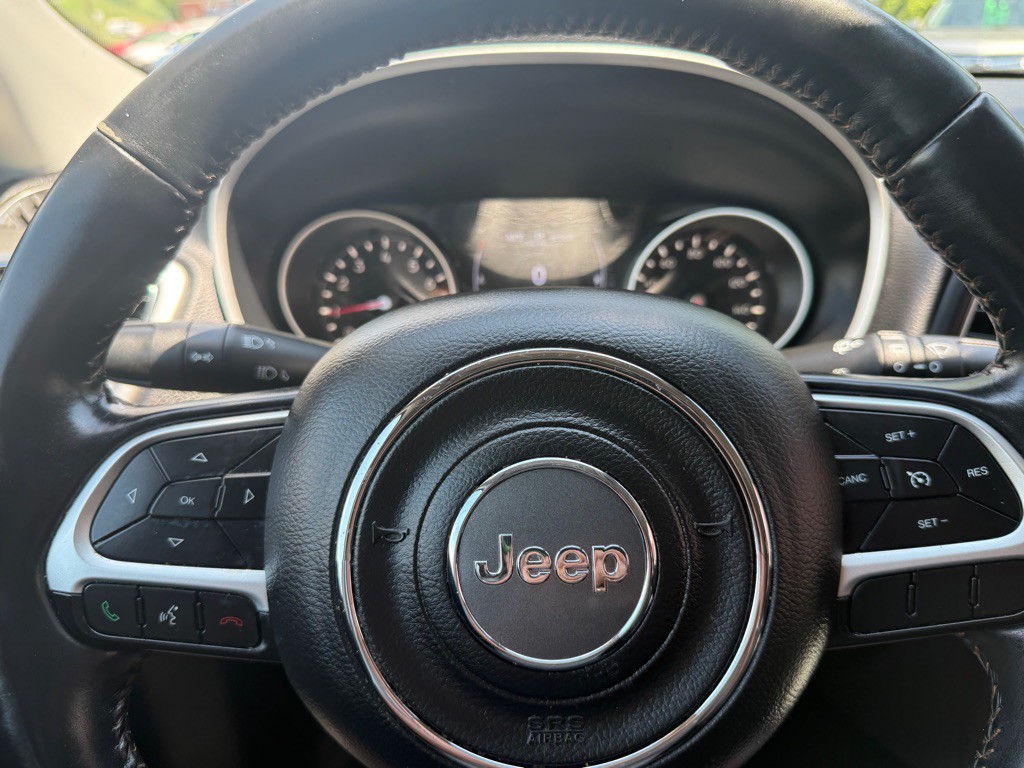 2018 Jeep Compass Image 34