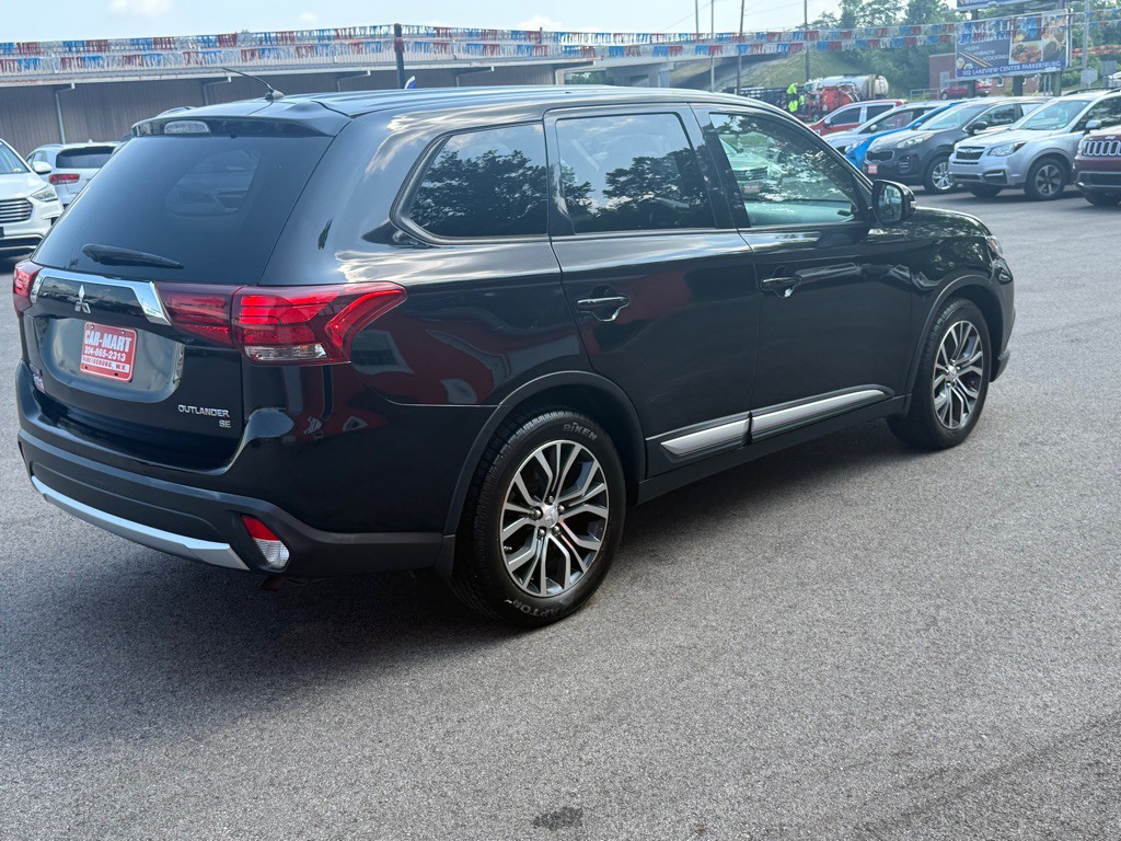 2016 Mitsubishi Outlander Image 6