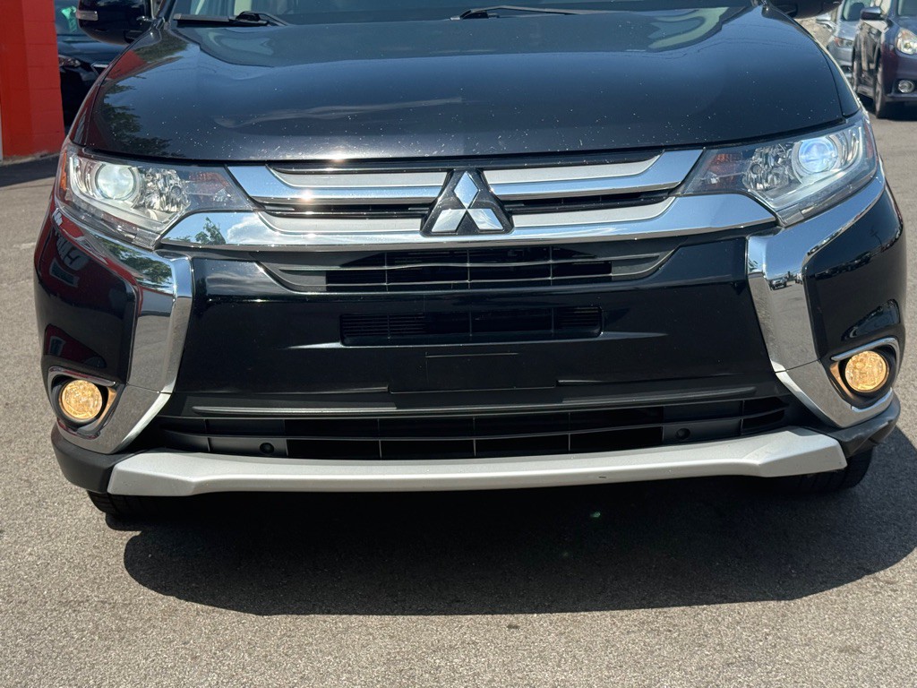 2016 Mitsubishi Outlander Image 15