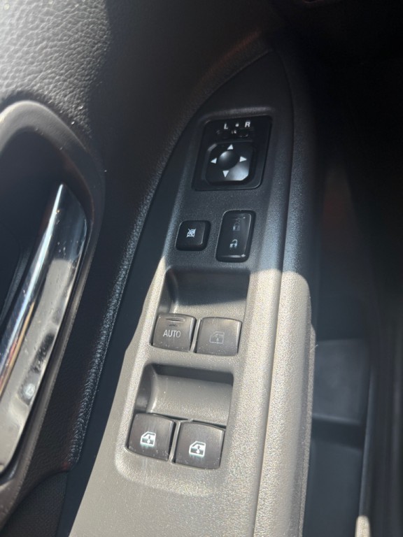 2016 Mitsubishi Outlander Image 24