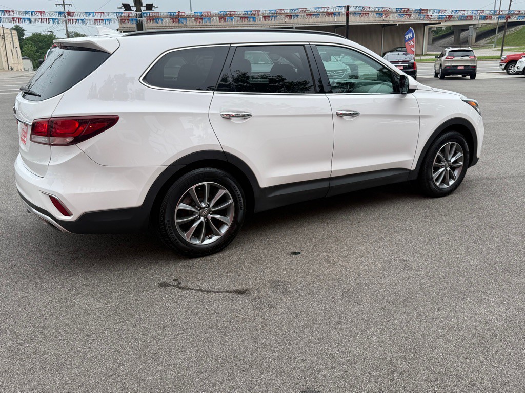 2018 Hyundai Santa Fe Image 6